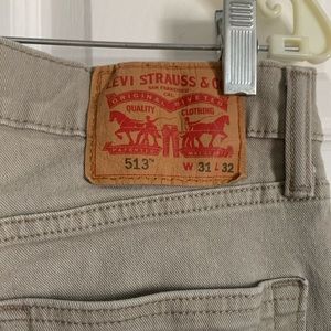 Levis 513 slim straight. 31x32